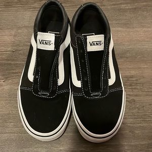 Vans women’s size 7 never worn